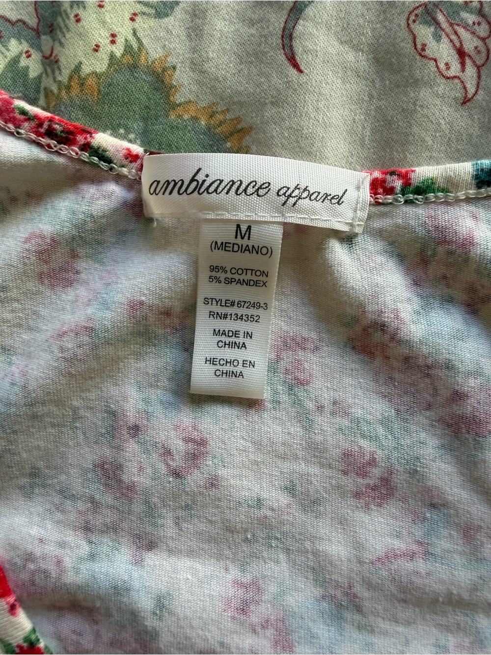 Ambiance Apparel Women's White Floral Crop Tank Scoop Neck Stretch Knit Size M - Picture 2 of 5